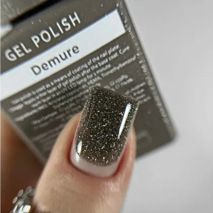 HEYLOVE. Gel Polish, DEMURE, 15 ml - 1 